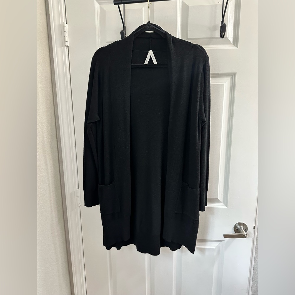 Black cardigan. VERY SOFT! Size M/L